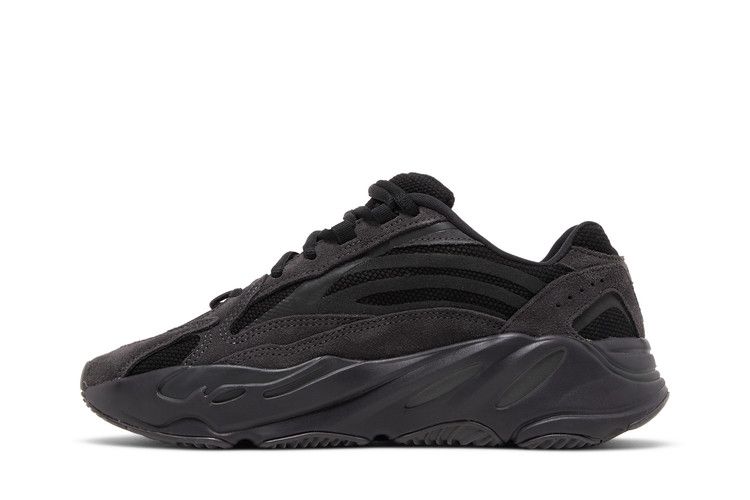 Yeezy Boost 700 V2 Vanta