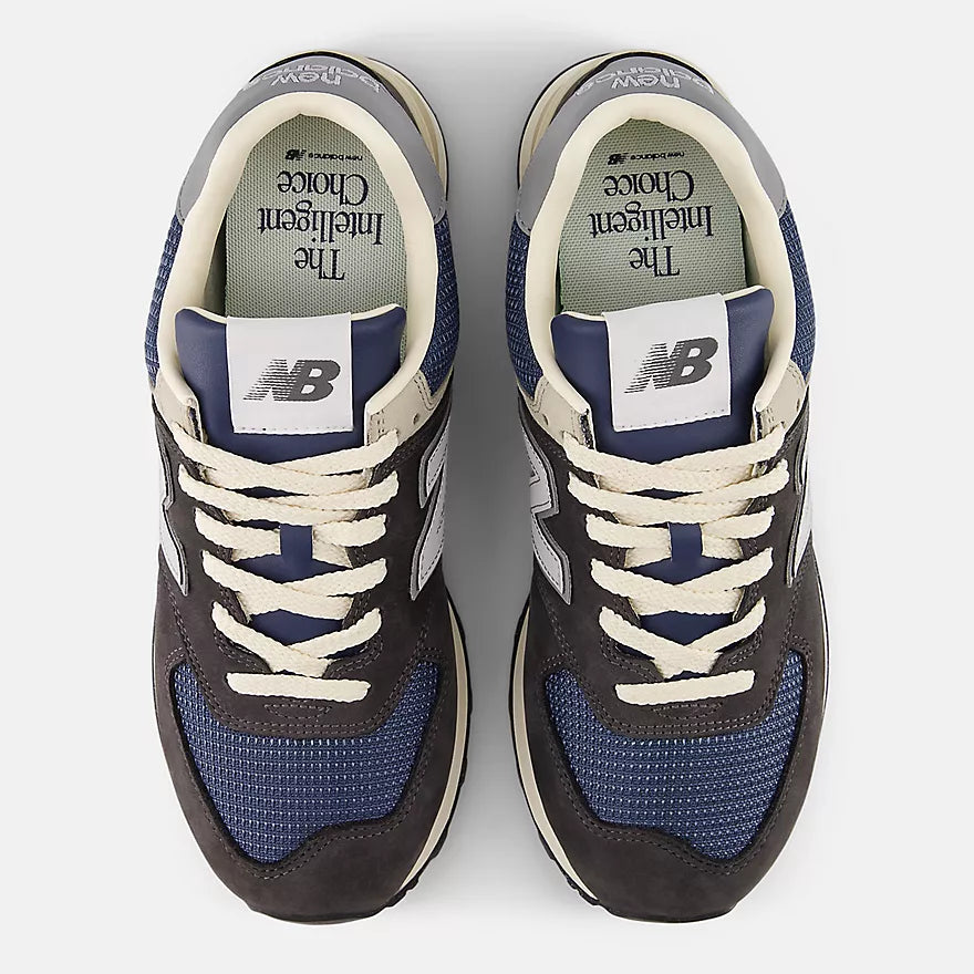 Black Cement with Slate Grey -574